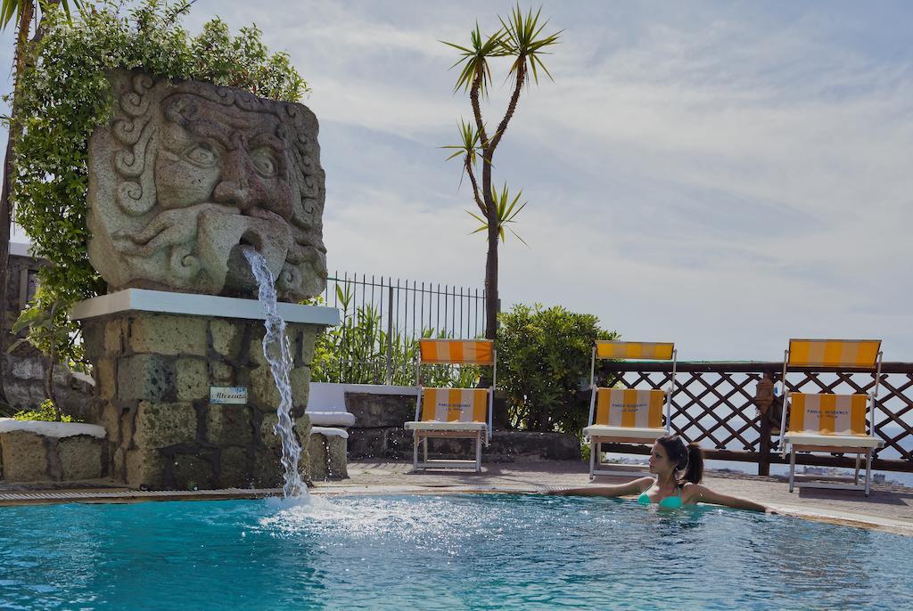 Forio di Ischia Parco Residence La Rosa מראה חיצוני תמונה